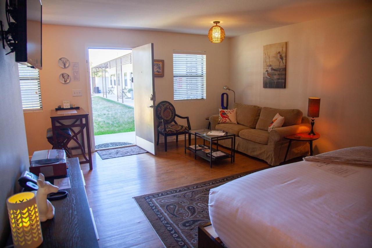 Hotel Flora And Fauna Wimberley Exterior photo